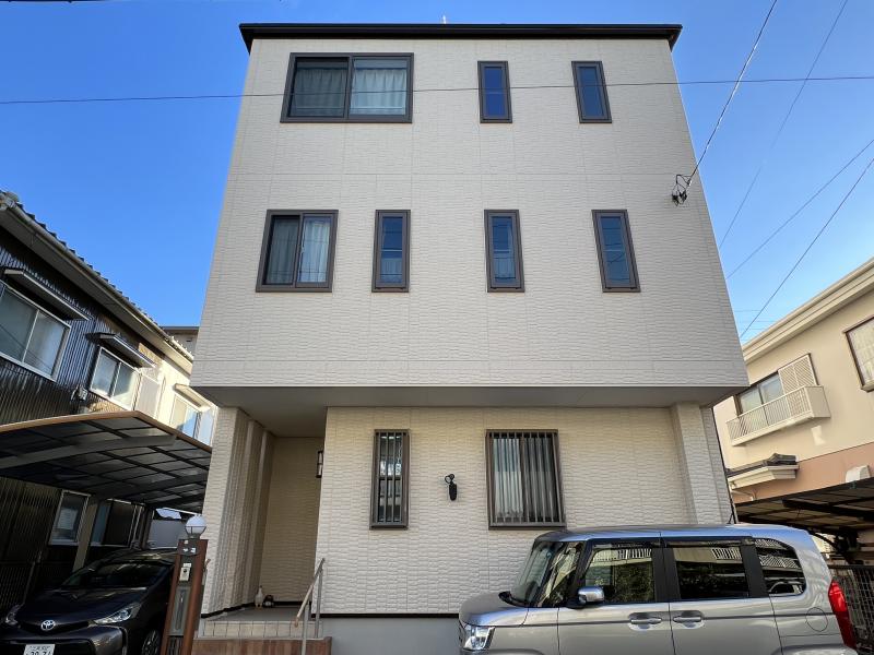 外壁塗装工事・屋根カバー工事