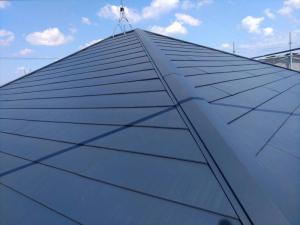高耐久・断熱効果アップの屋根カバー工事