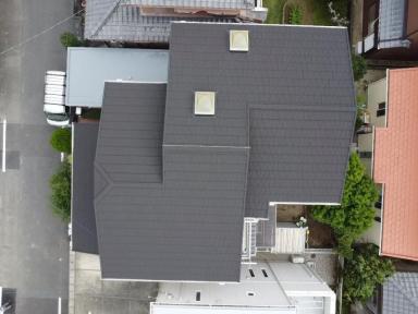 屋根カバーでこんなに綺麗になりました。